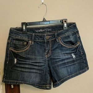 Wishful park shorts size 7